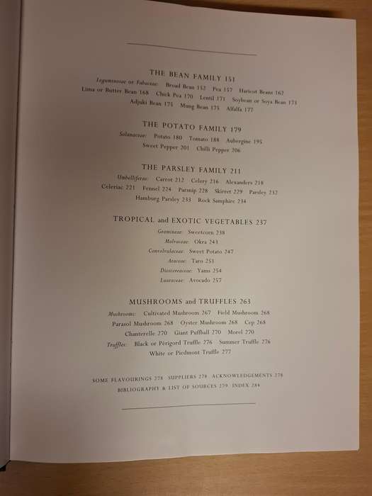 Colin Spencer`s Vegetable Book - Detailed guide to identifying, using & cooking over 100 vegetables