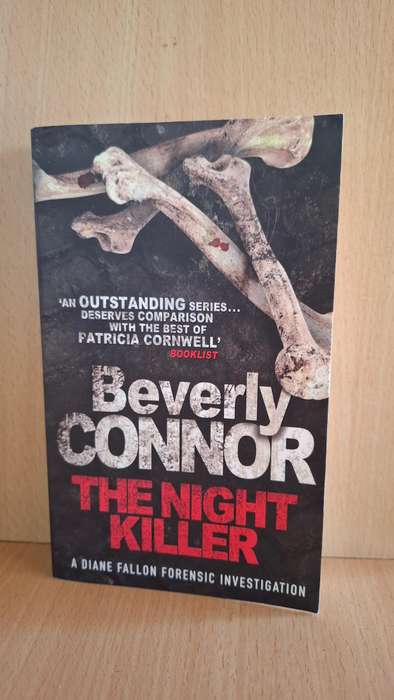 The Night Killer : Beverly Connor  (Paperback)