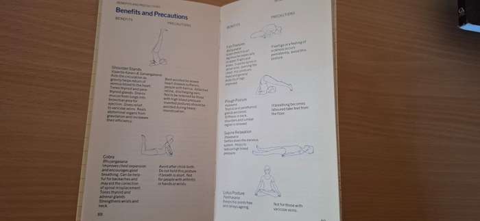 A Pocket Book on Yoga : Bob Bury  (Hardcover)