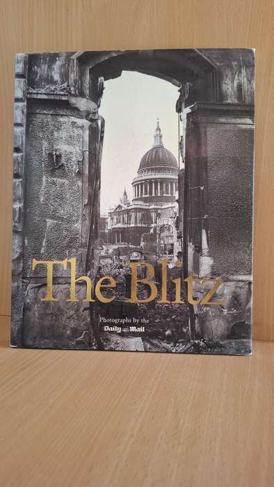 Images of War - The Blitz : Maureen Hill  (Hardcover)