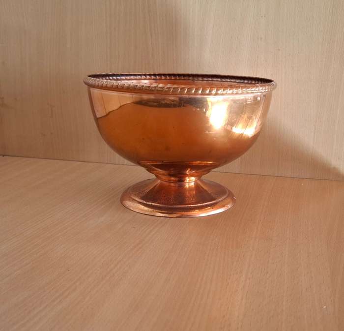 Round Copper Bowl - width 21cm height 14cm