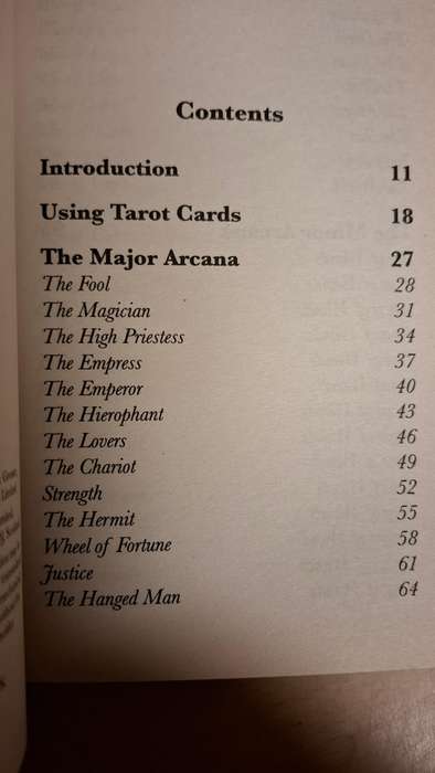 Geddes & Grosset - Tarot - A Guide to using the Tarot cards as a means of Divination  (Paperback)