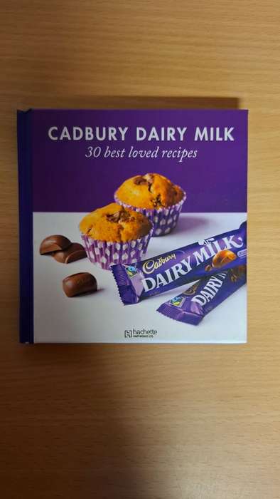 Cadbury Dairy Milk - 30 Best Loved Recipes  (Hardcover)