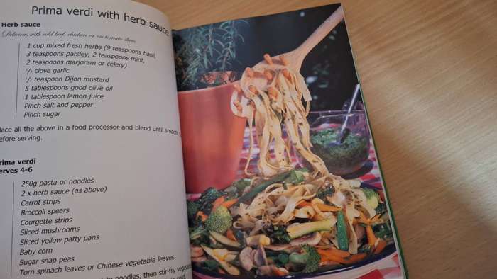 South African Gardening Recipe Book  (Hardcover)  Crosse & Blackwell