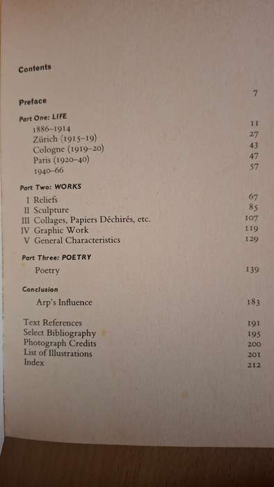 The World of Art Library - Arp : Herbert Read (203 Plates, 17 in colour)  Paperback