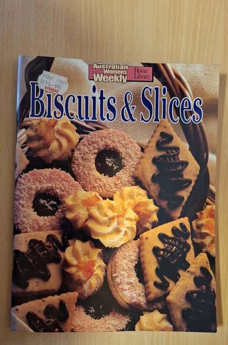 The Australian Women`s Weekly - Biscuits & Slices (Paperback)