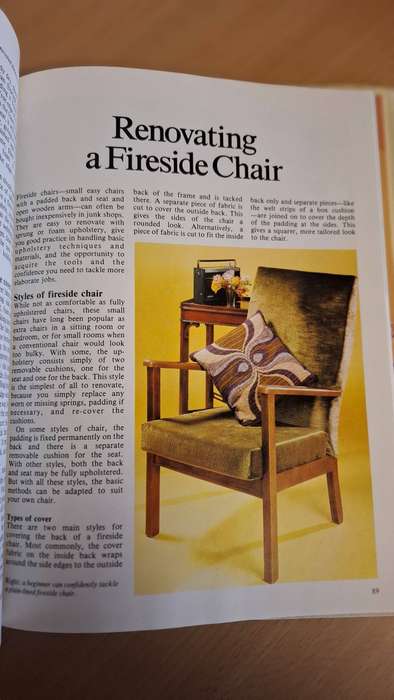 The Illustrated Guide to Furniture Repair & Restoration (Hardcover)