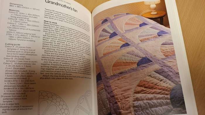 The Complete Book of Patchwork & Quilting  (Paperback)