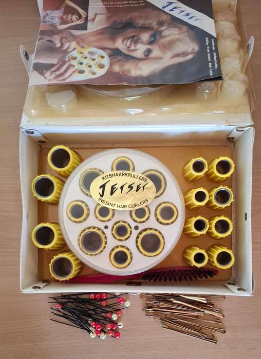 Jetset Boiling Water Instant Hair Curlers