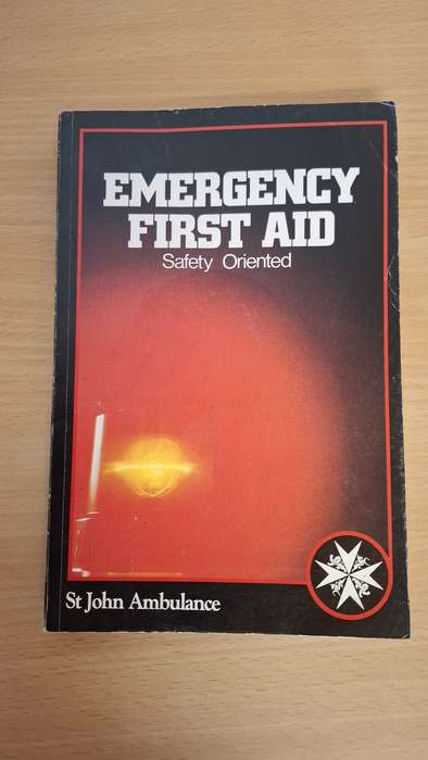 Emergency First Aid - St John Ambulance (Paperback)