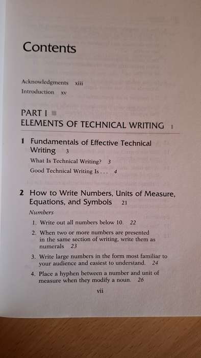 The Elements of Technical Writing : Gary Blake & Robert W. Bly  (Paperback)