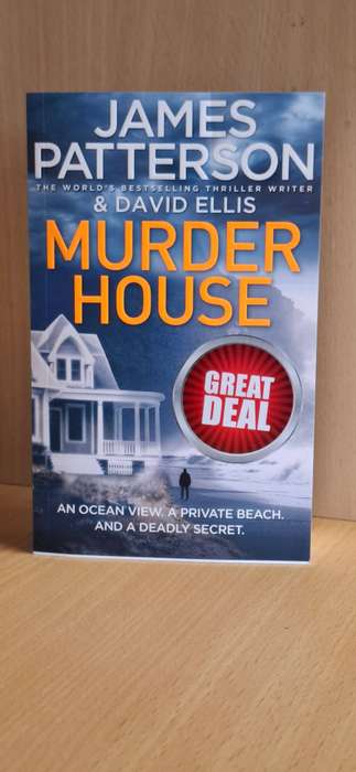 Murder House : James Patterson  (Small Paperback)  NEW CONDITION
