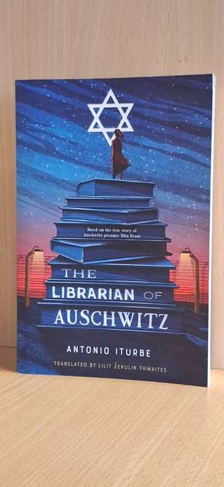The Librarian of Auschwitz : Antonio Iturbe  (Paperback)  NEW CONDITION