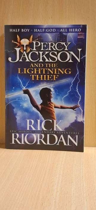 Percy Jackson and The Lightning Thief: Rick Riordan  (Paperback)  NEW CONDITION