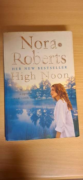 High Noon: Nora Roberts  (Paperback)