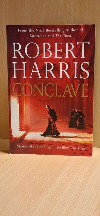 Conclave: Robert Harris  (Paperback) NEW CONDITION