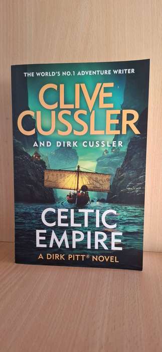 Celtic Empire : Clive Cussler (Large Paperback)