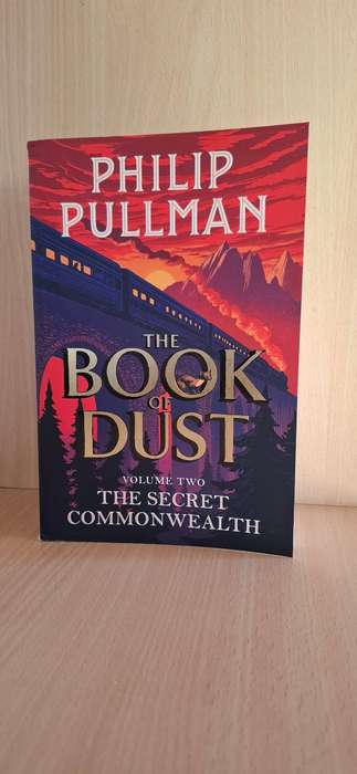 The Book of Dust - Volume Two - The Secret Commonwealth (Paperback) NEW CONDITION