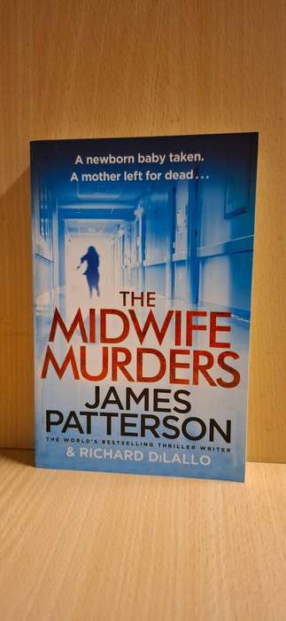 The Midwife Murders : James Patterson  (Paperback)