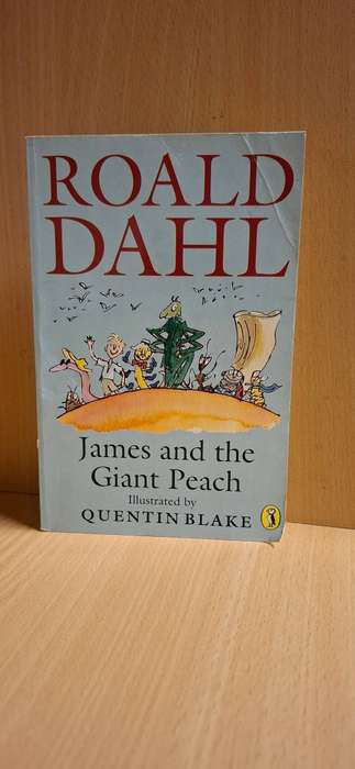James and the Giant Peach : Roald Dahl (Paperback)