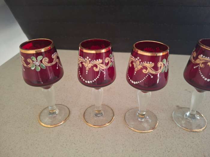 Four little venasion glass tot glasses