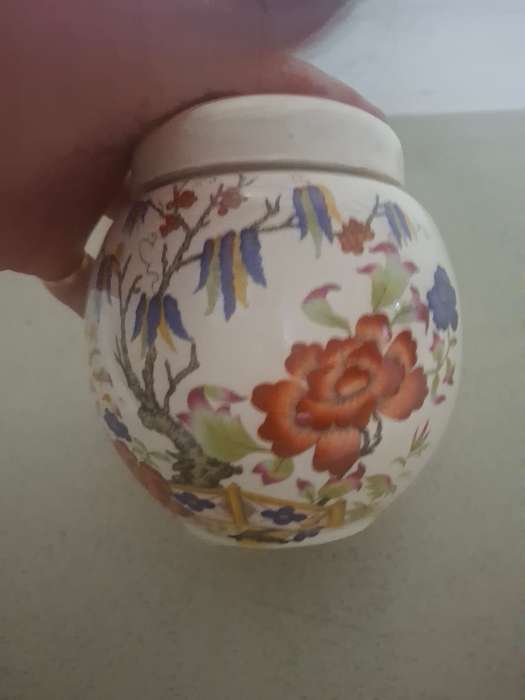 Vintage sadler floarl ginger jar and lid