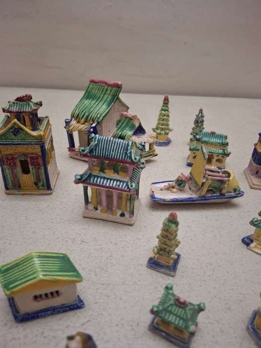 A nice lot of oriental miniature homes