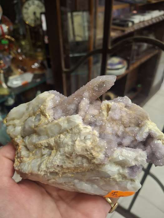 Stunning amyestht spirit courts stone