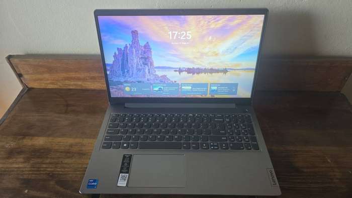 Lenovo Ideapad 3 15itl6, Intel 11th Gen i7, 12gb RAM, 512gb NVME