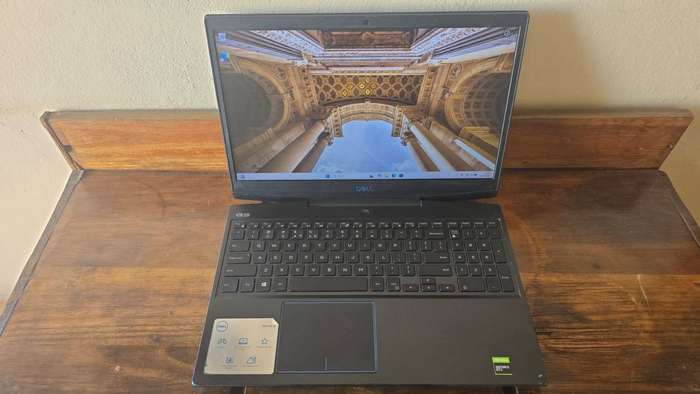 Dell, model: g3 3590, Nvidea Geforce GTX 1650, 9th Gen i7, 16GB RAM, 512GB NVME