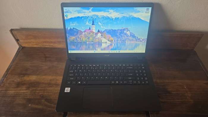 Acer Aspire a315-56, 10th Gen i3, 256gb nvme + 1tb hdd