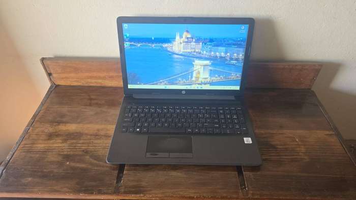 HP Model:15s-fq200ini