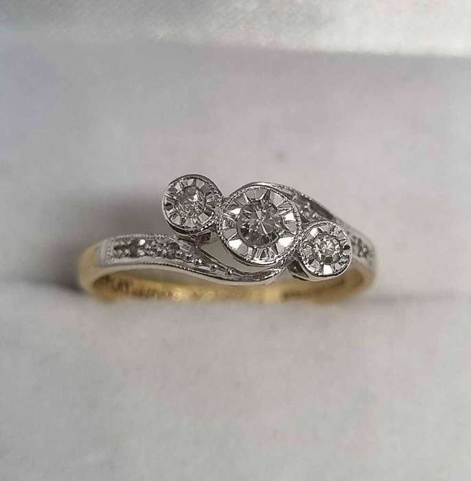18ct Yellow Gold and Platinum Diamond Ring