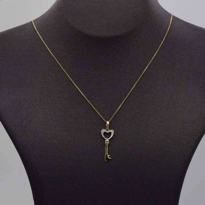 9ct Yellow Gold Chain with Diamond Pendant