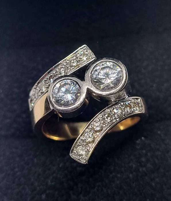 9ct Gold Diamond Ring