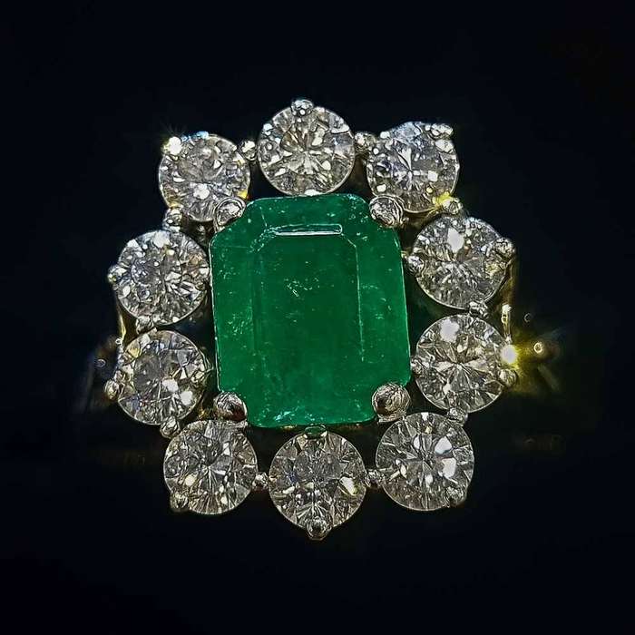 9ct White Gold Emerald and Diamond Ring