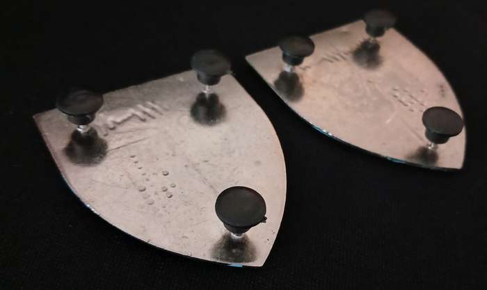 SADF 2 SIGNALS UNIT SHOULDER FLASH PAIR                         L51