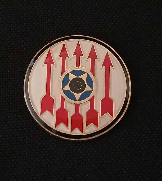 MOZAMBIQUE RENAMO FORCES  BADGE  ( NOTE NO PINS )                 L135