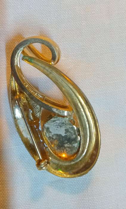 Brooch