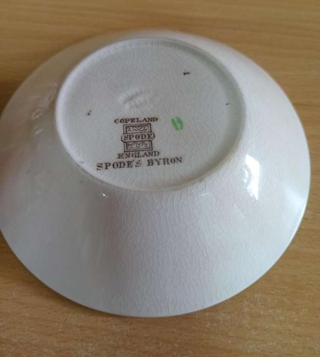 Spode Byron serving bowl 12 cm