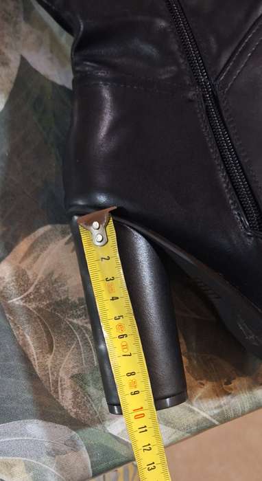 Gilly knee length boot UK 6