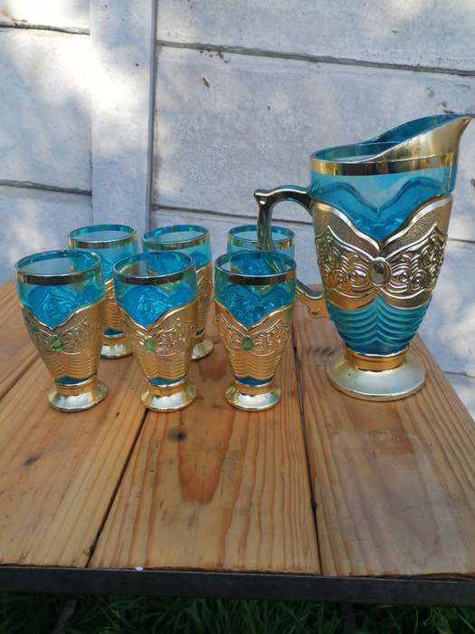 BLUE AND GOLD COLOR PITCHER WITH GLASSES