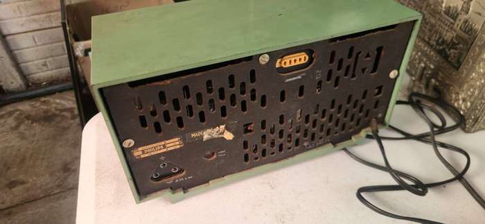 Rare find Working vintage valve radio. Model:Phillips Philettina B1 092A 1940s Made in Germany.