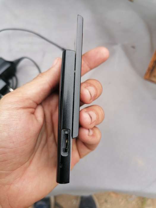 Nokia x3 cellphone with charger