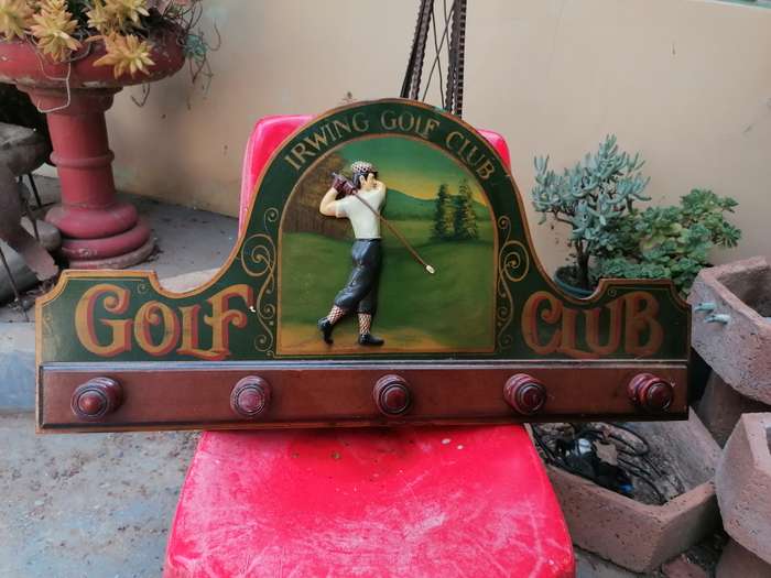 Vintage Irwing golf club coat hanger