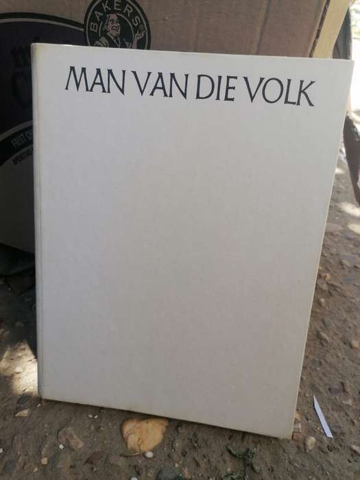 Man van die Volk: Gedenkalbum H. F. Verwoerd  P. W. Grobbelaar