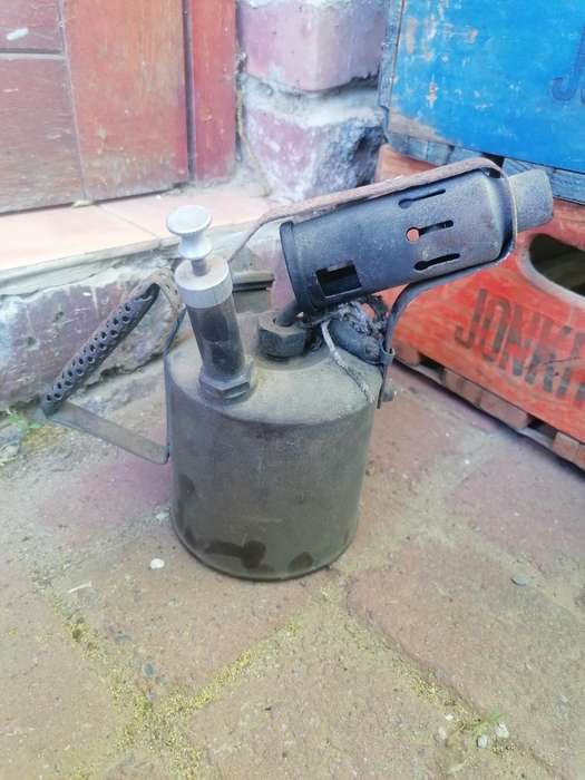 Blow torch