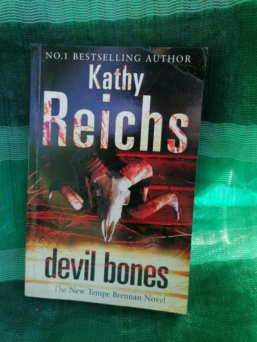 Devil Bones Book by Kathy Reichs