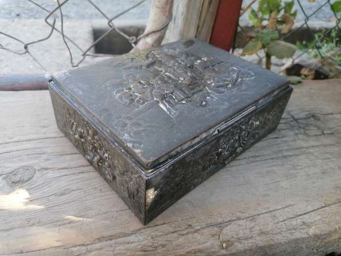 Vintage cigar box