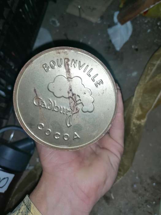 Antique Bournville cocoa tin 1lb